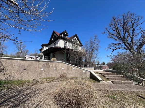 1242 Broadway, Hannibal, MO 63401