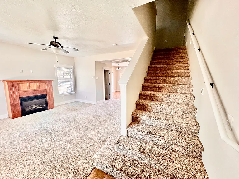 177 S 4 W — Photo 43
