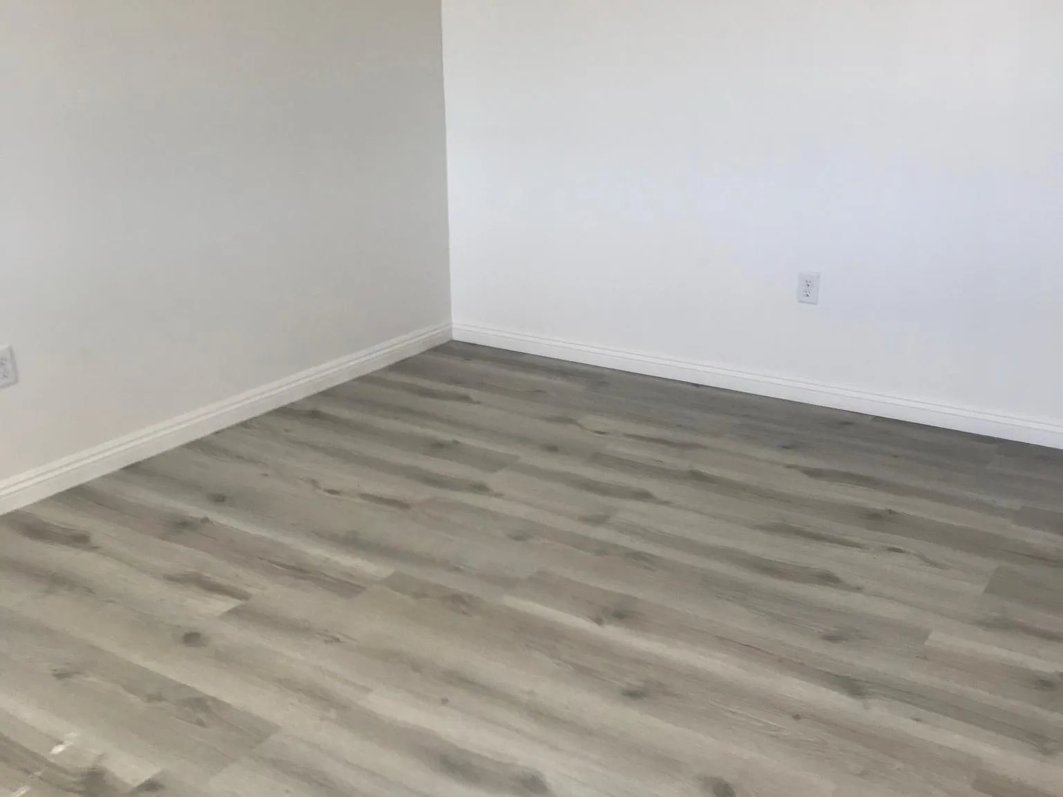926 Emerson Ave — Photo 1