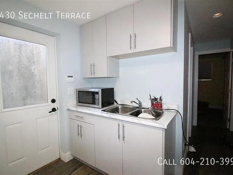 3430 Sechelt Ter — Photo 7