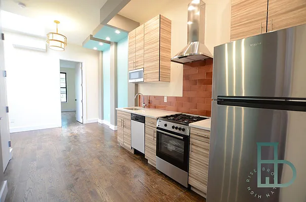 Rented by Brooklyn High Rise LLC | media 7