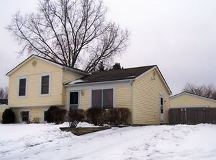 2787 Apache Trl, Wixom, MI 48393