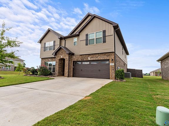 2nd image of 227 Cherry Laurel Dr