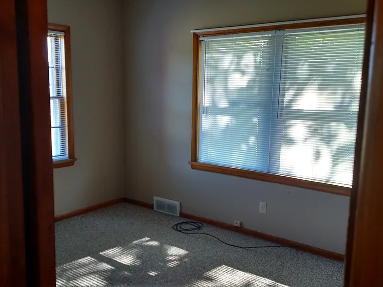 2820 Mondovi Rd — Photo 7