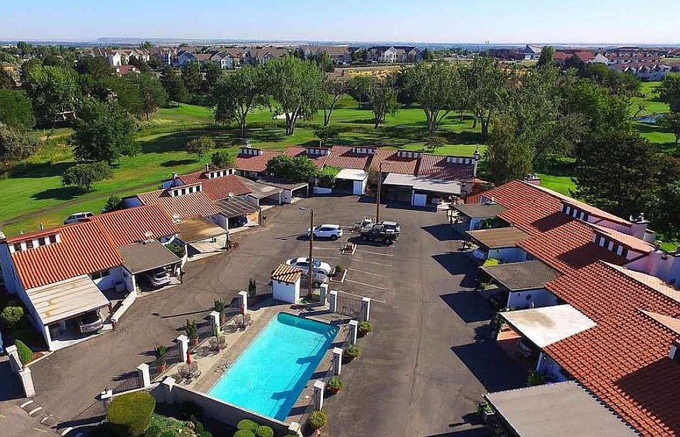 Meadow Springs Townhome