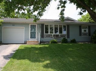 901 S Division St, Waunakee, WI 53597