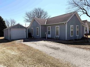 326 N West St, Carroll, IA 51401