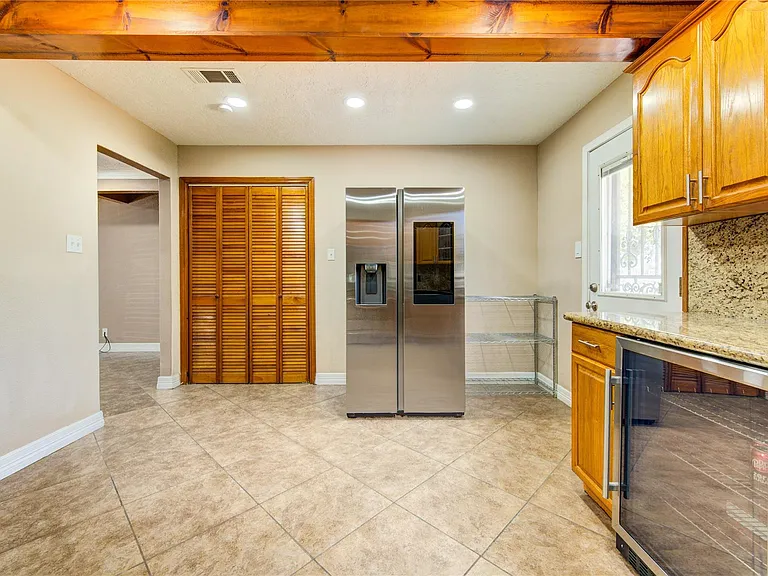 9922 Carmalee St — Photo 19