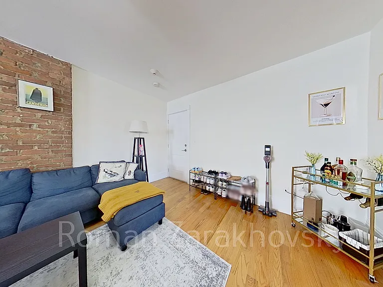 83 Harvard St #12 — Photo 7