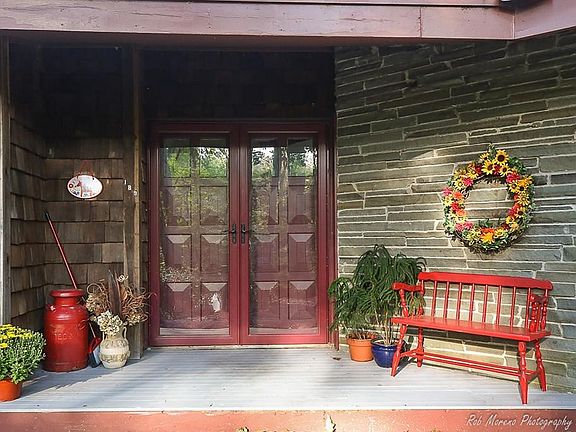 2nd image of 189 Ash St