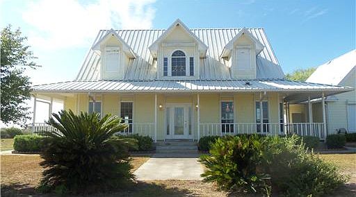 2nd image of 518 County Road 300