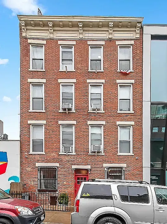 151 Berry St #1R