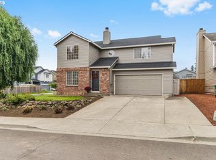 33240 SW Meadowbrook Dr, Scappoose, OR 97056