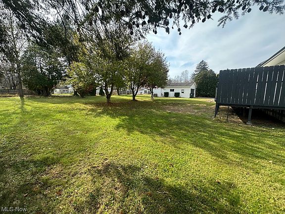 4th image of 707 Chamberlain Dr