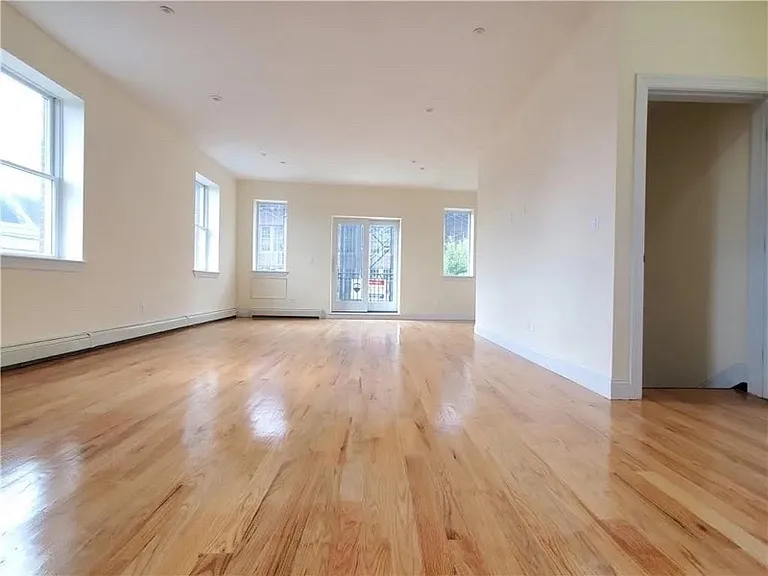 121 Bay 23rd St #3A — Photo 8