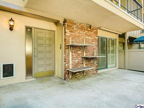 2nd image of 2483 Loma Vista St