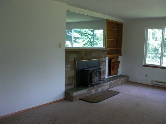2nd image of 4021 101st St E
