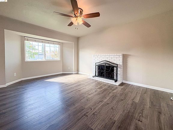 5th image of 730 Almond Dr