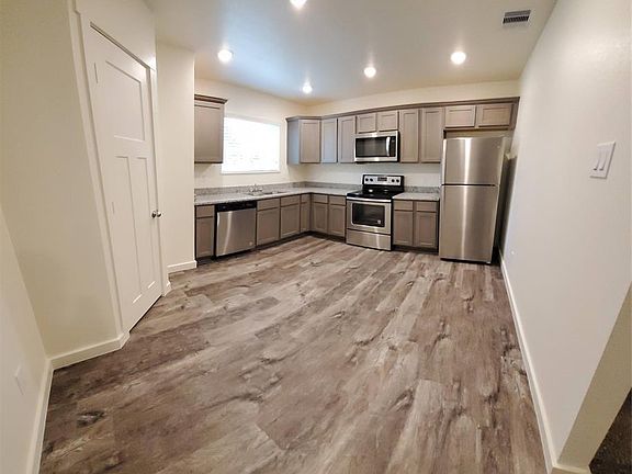 5th image of 21155 Gosling Rd Unit 37