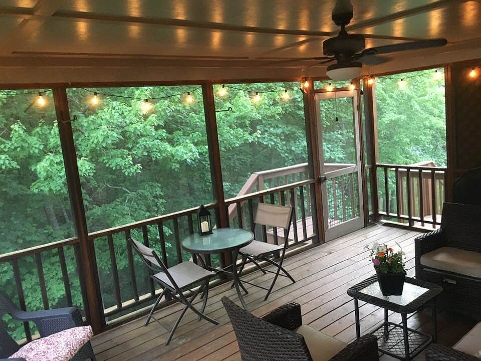 1st image of 221 Windbyrne Dr