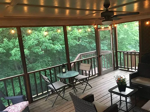 221 Windbyrne Dr Photo 1