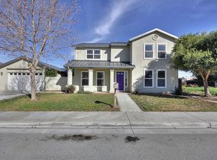 230 Bundeson Dr, Hollister, CA 95023