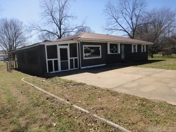 505 E 3rd St, McCrory, AR 72101
