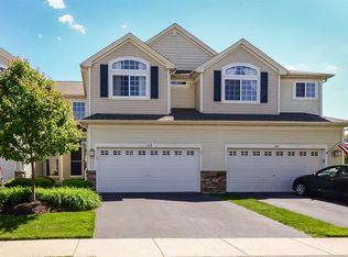 143 Durango Dr, Gilberts, IL 60136