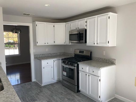 2nd image of 1510 Waterford Dr