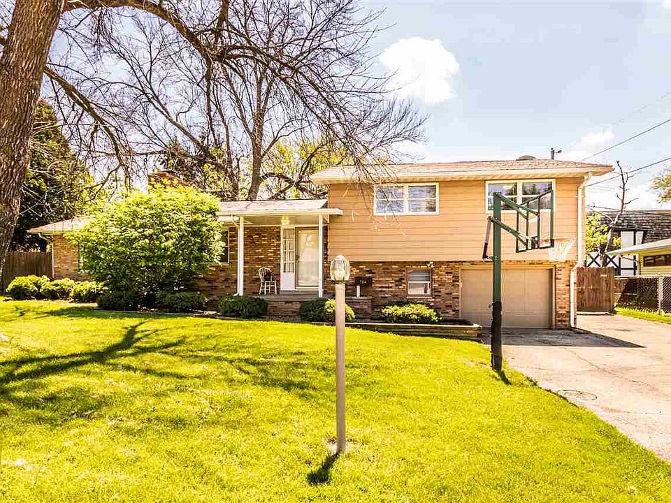 1st image of 704 W Teton Dr