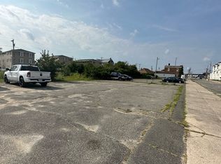32 Railroad Ave, Salisbury, MA 01952