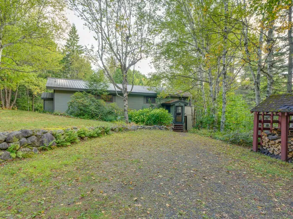 826 Fletcher Farm Rd, Bloomingdale, NY 12913