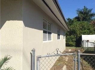 1611 NW 168th Ter, Miami Gardens, FL 33169