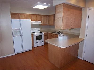 5th image of 4724 Rushwood Cir