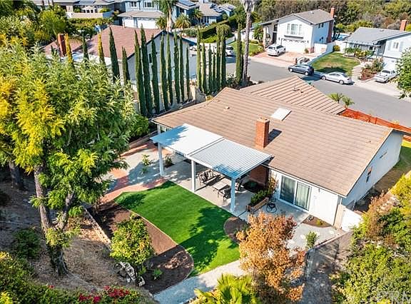2nd image of 25275 Terreno Dr
