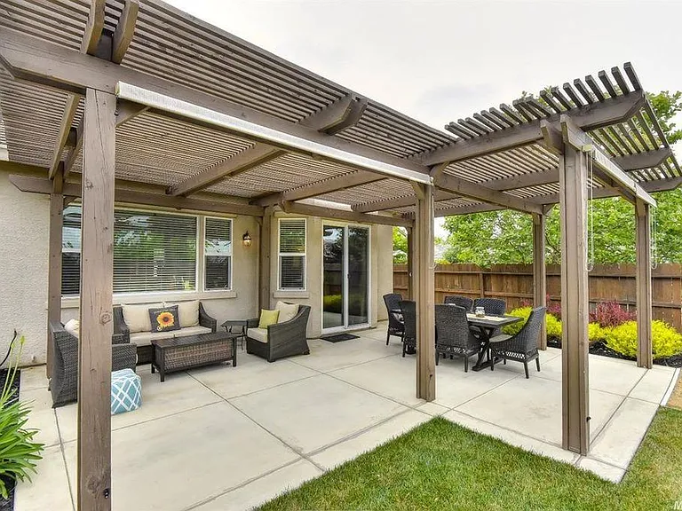 2101 Demetrius Way — Photo 22