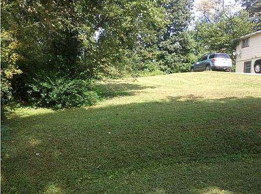 3rd image of 3513 Saluda St
