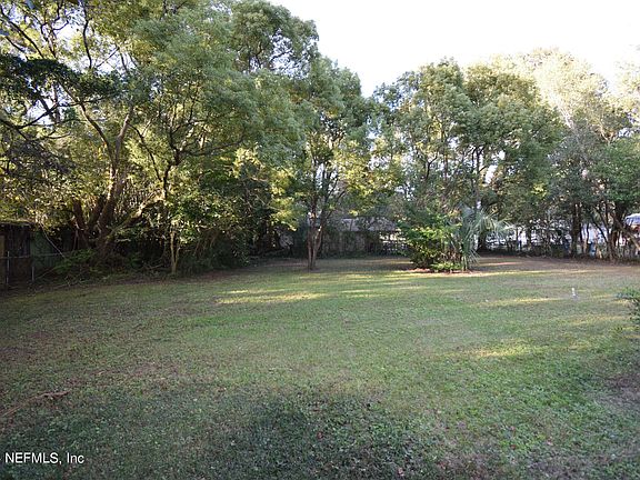 3rd image of 9038 JEFFERSON Avenue