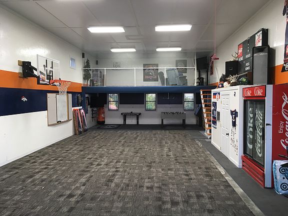 1350 sf playroom with loft!