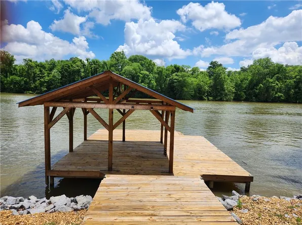 880 County Road 1008, Cedar Bluff, AL 35959