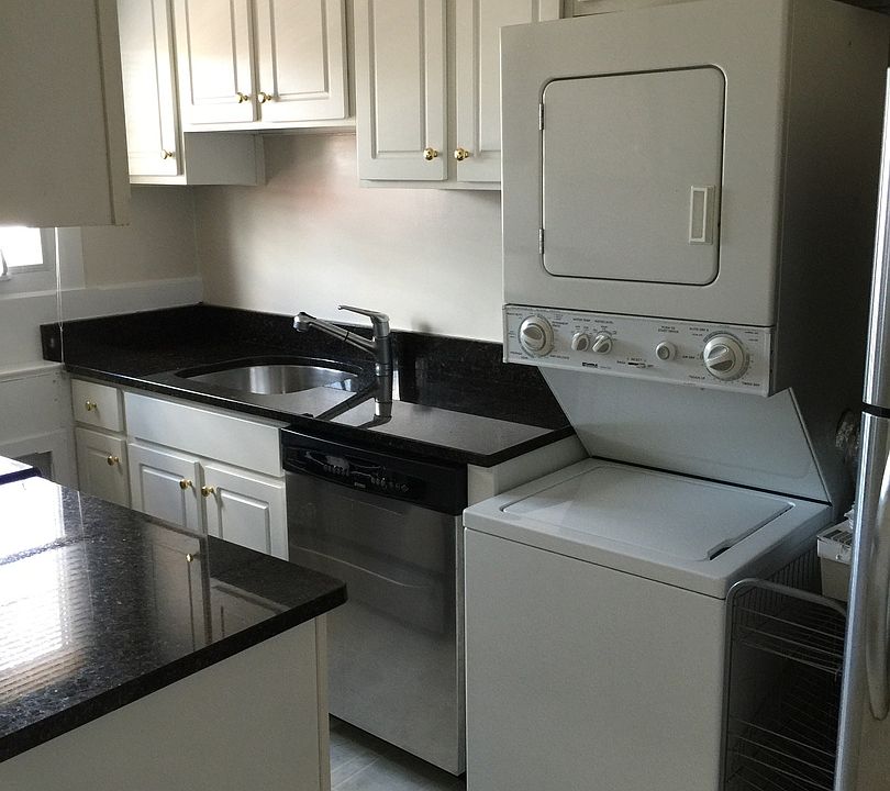 2nd image of 2166 N Glebe Rd #4751-4