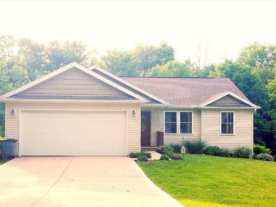 1st image of 255 Westmoreland Dr