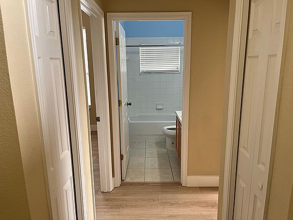 3rd image of 14120 Yellow Wood Cir