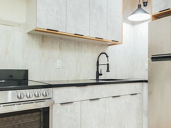 3rd image of 987 Rogers Ave #3A