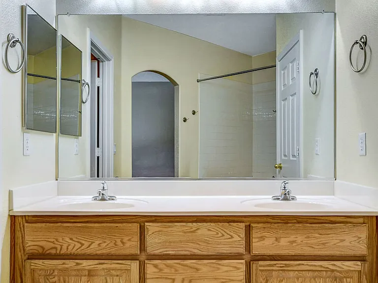 8737 Radiant Ruby Ave — Photo 27