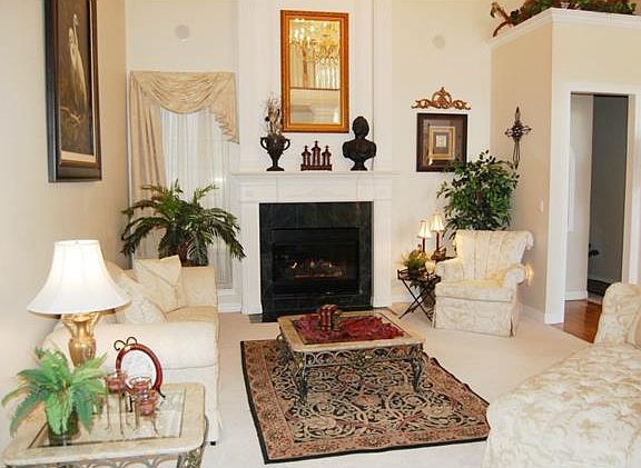 5th image of 4000 Brooks Ct