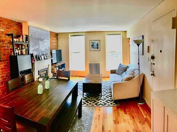 2nd image of 379 Pacific St #3