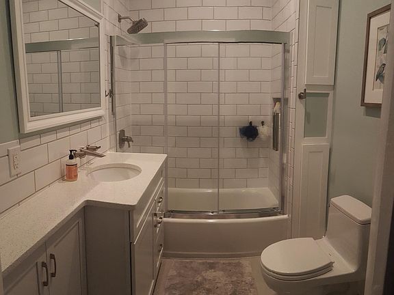 Fully renovated bath with heated floors!