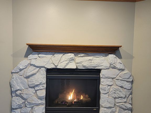 Gas fireplace keeps house warm 24 hrs, even with power or furnace failure in zero degree weather!