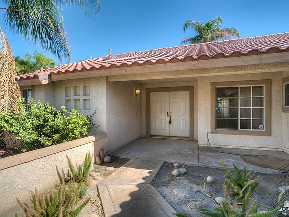 3rd image of 44090 Ocotillo Dr